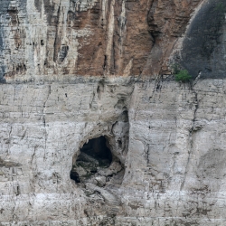 Caves along the river that are now below the waterline held the famous hanging coffin burials.