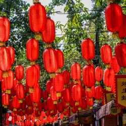 Jinli street lanterns glow in the sunlight.