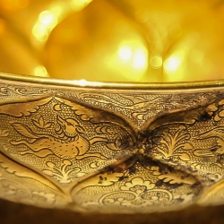 Qin dynasty gold bowl detail.