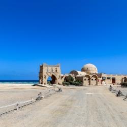 The architecture at Marsa Shagra was very sureeal. Very arab. Looked something out of Star Wars, "Luuuuke....Luuuuuuke!"