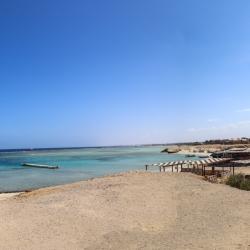 The stark contrast between the beautiful blue waters of the Red Sea and the desert is stunning.